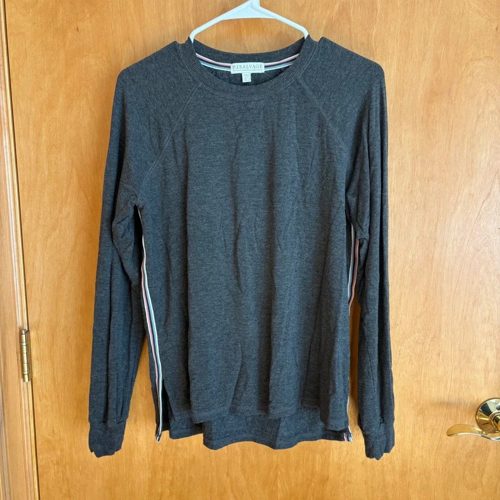PJ SALVAGE Charcoal Gray Long Sleeve Crew Neck Sweatshirt‎ Womens Small